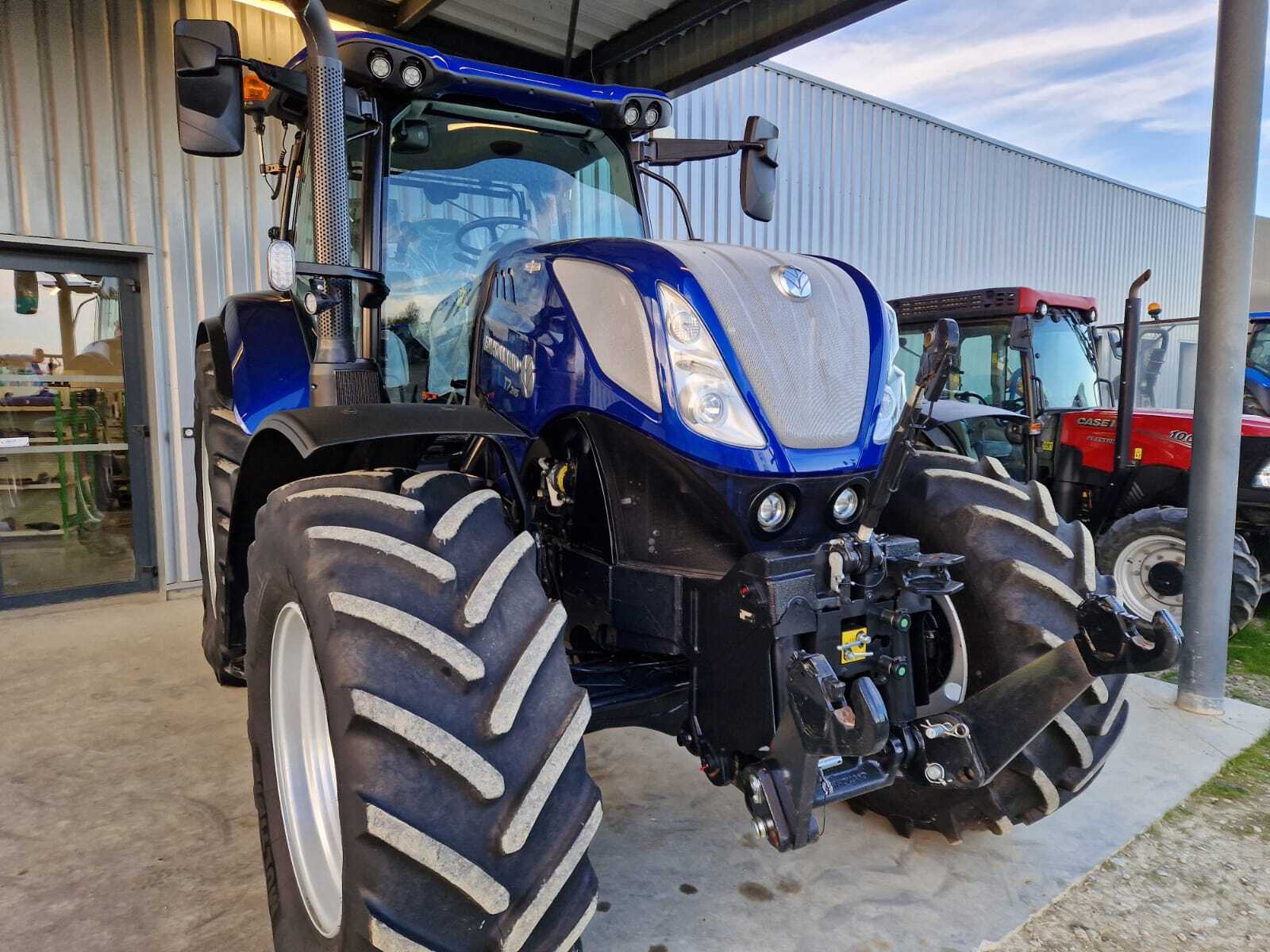 NEW HOLLAND T7.245 AC