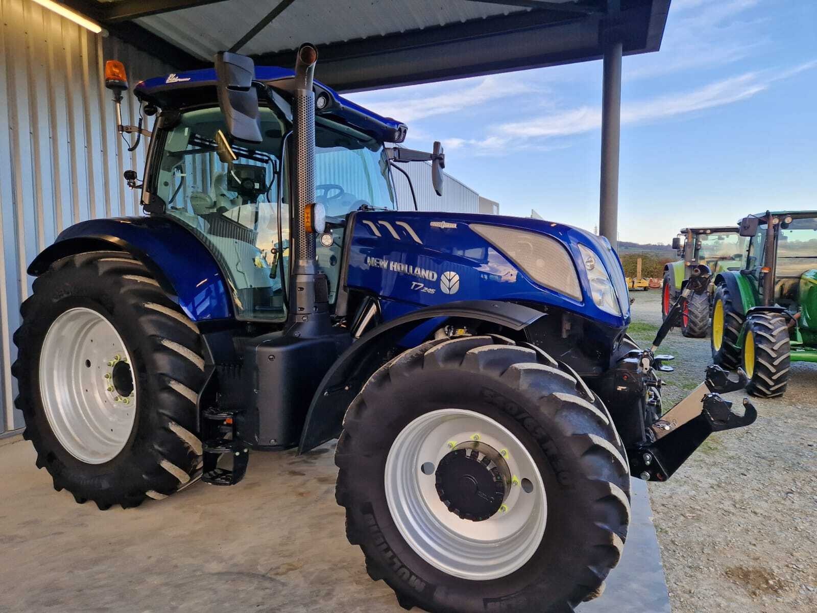 NEW HOLLAND T7.245 AC