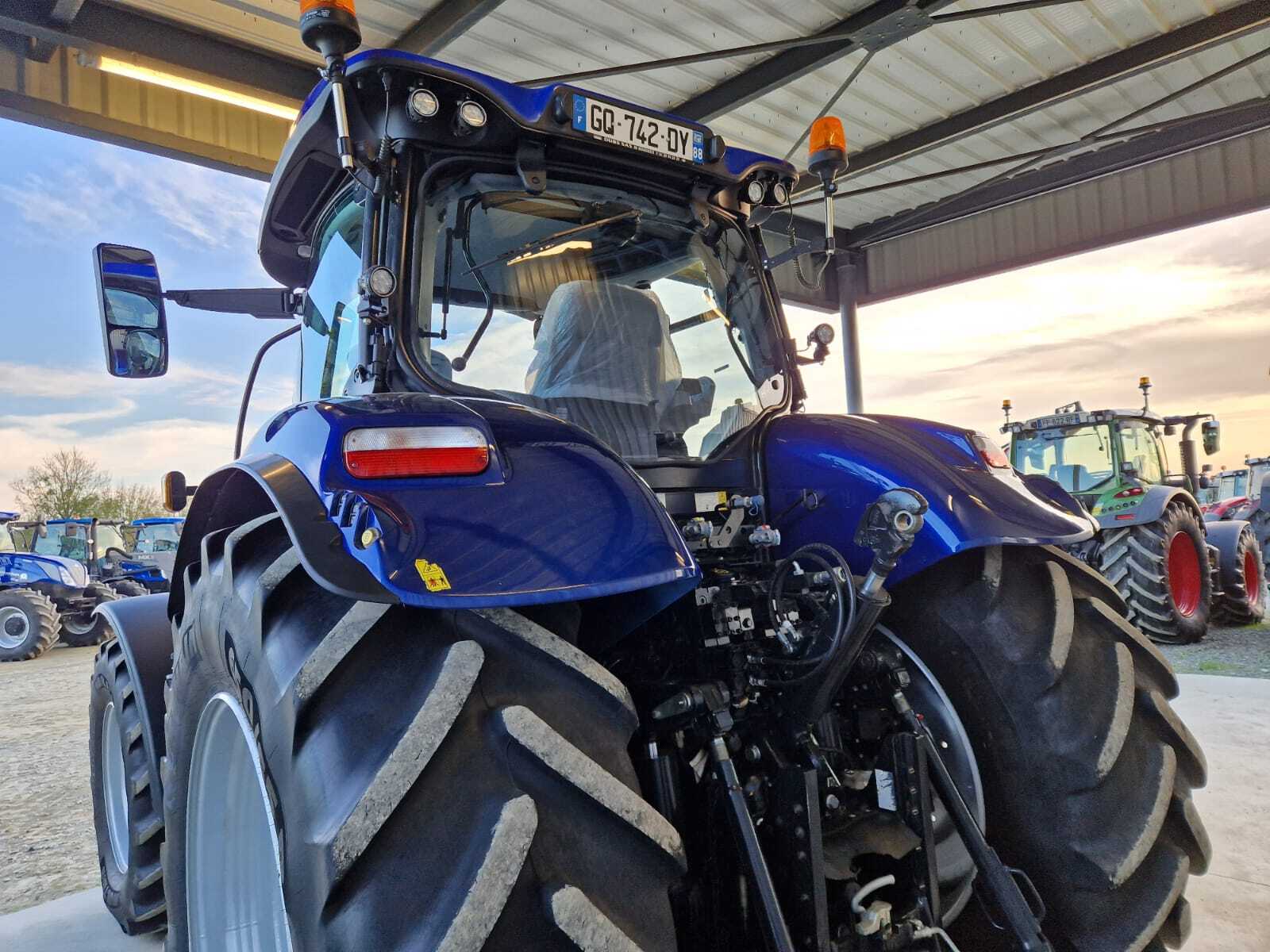 NEW HOLLAND T7.245 AC