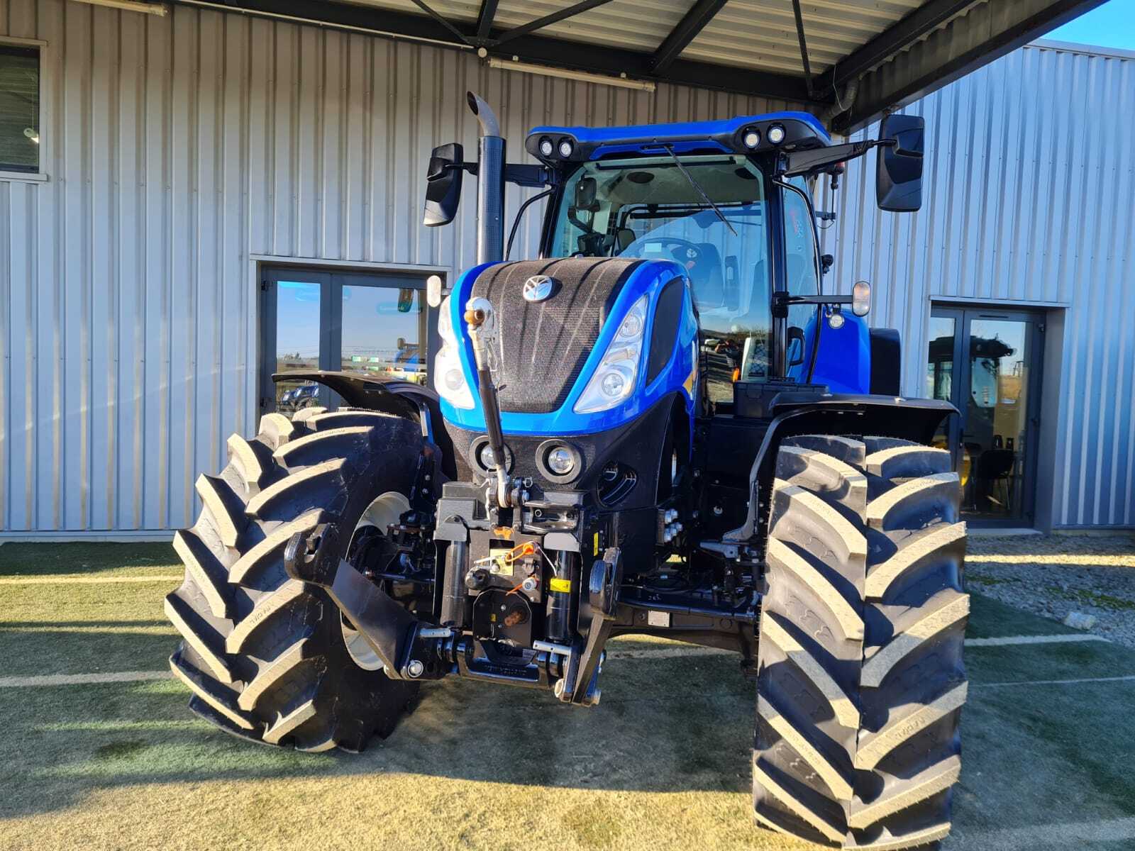 NEW HOLLAND T7.260 AC