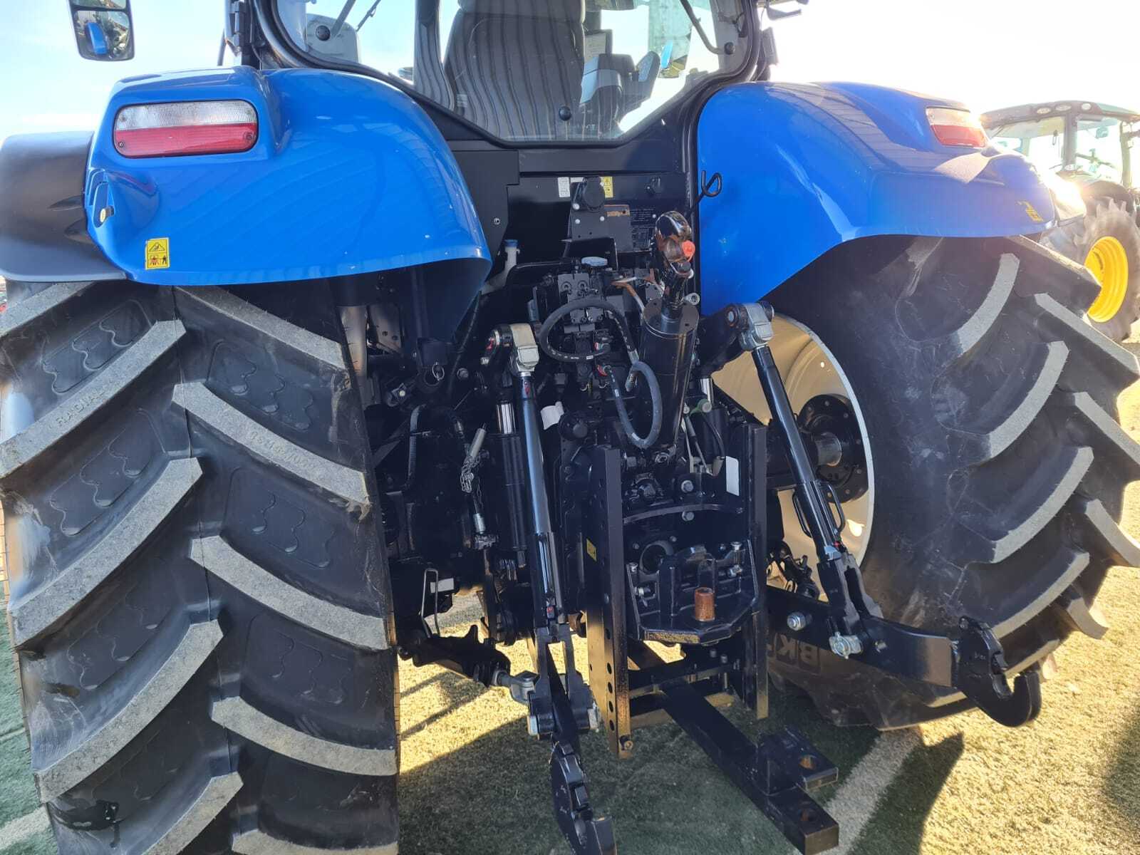 NEW HOLLAND T7.260 AC