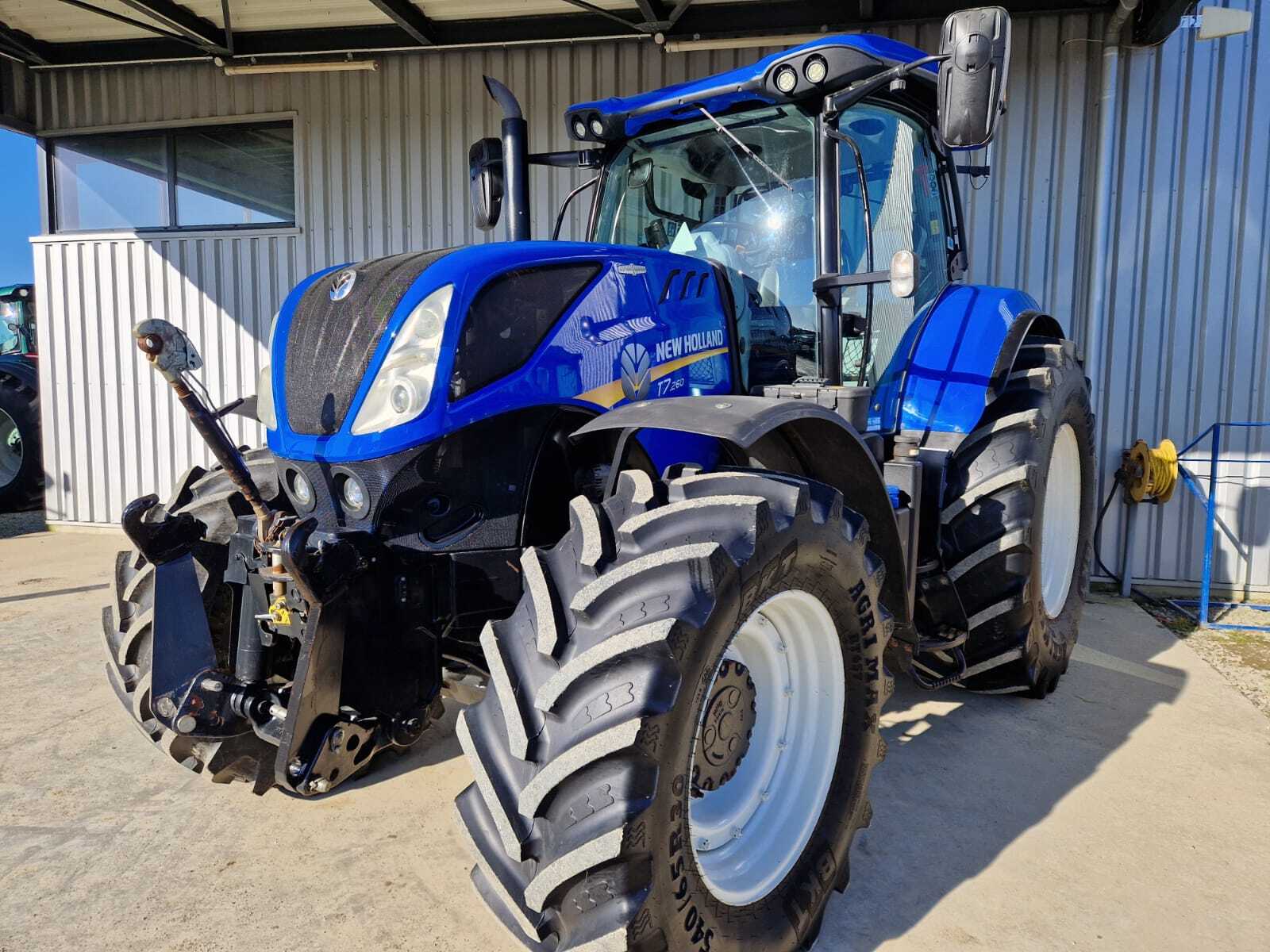 NEW HOLLAND T7.260 AC