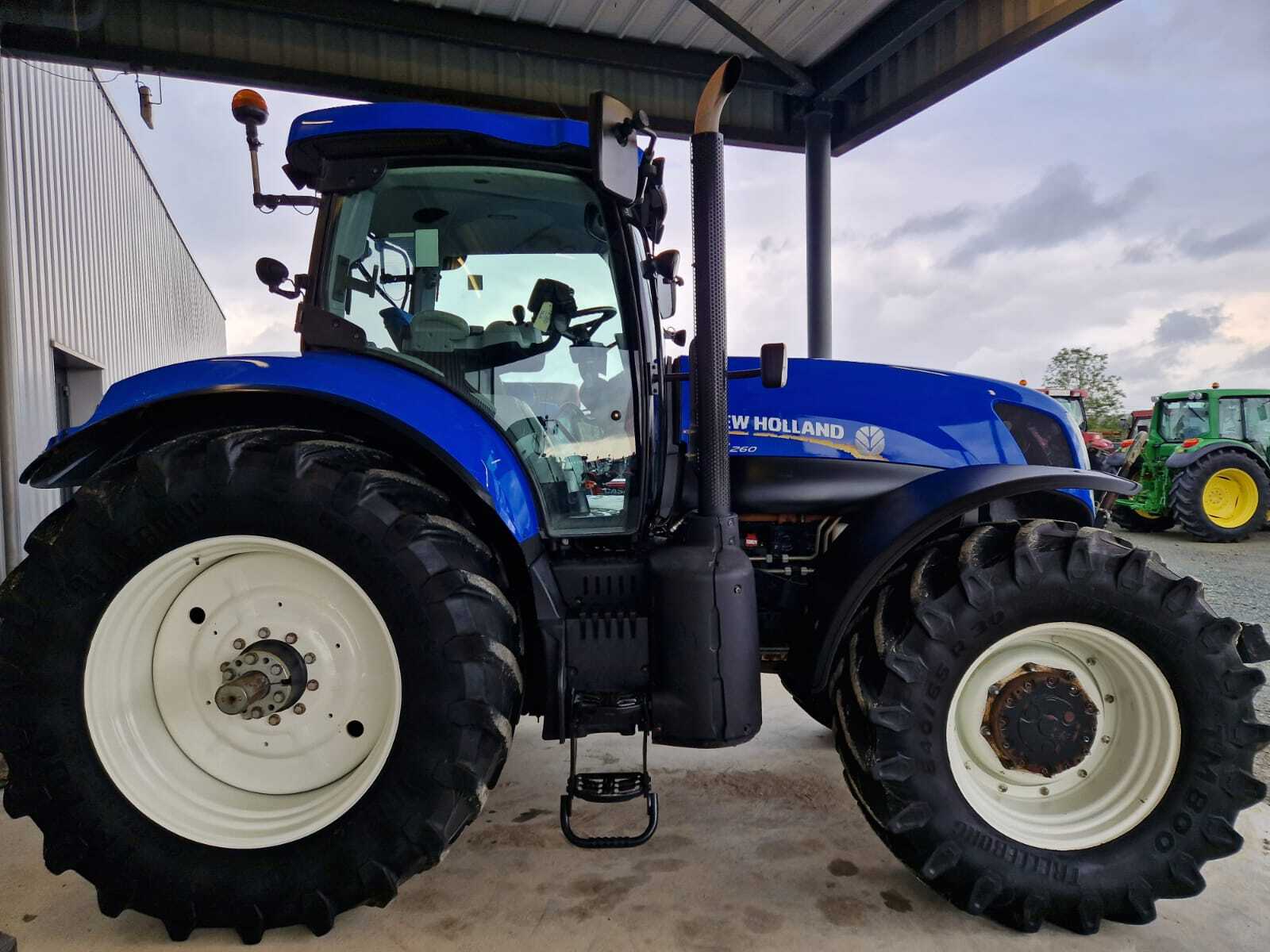 NEW HOLLAND T7.260 PC