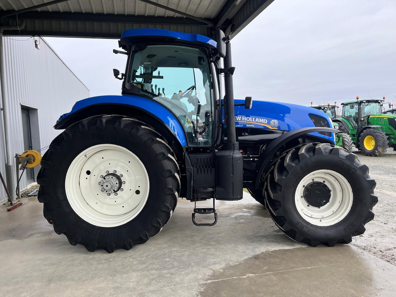 NEW HOLLAND T7.260 PC