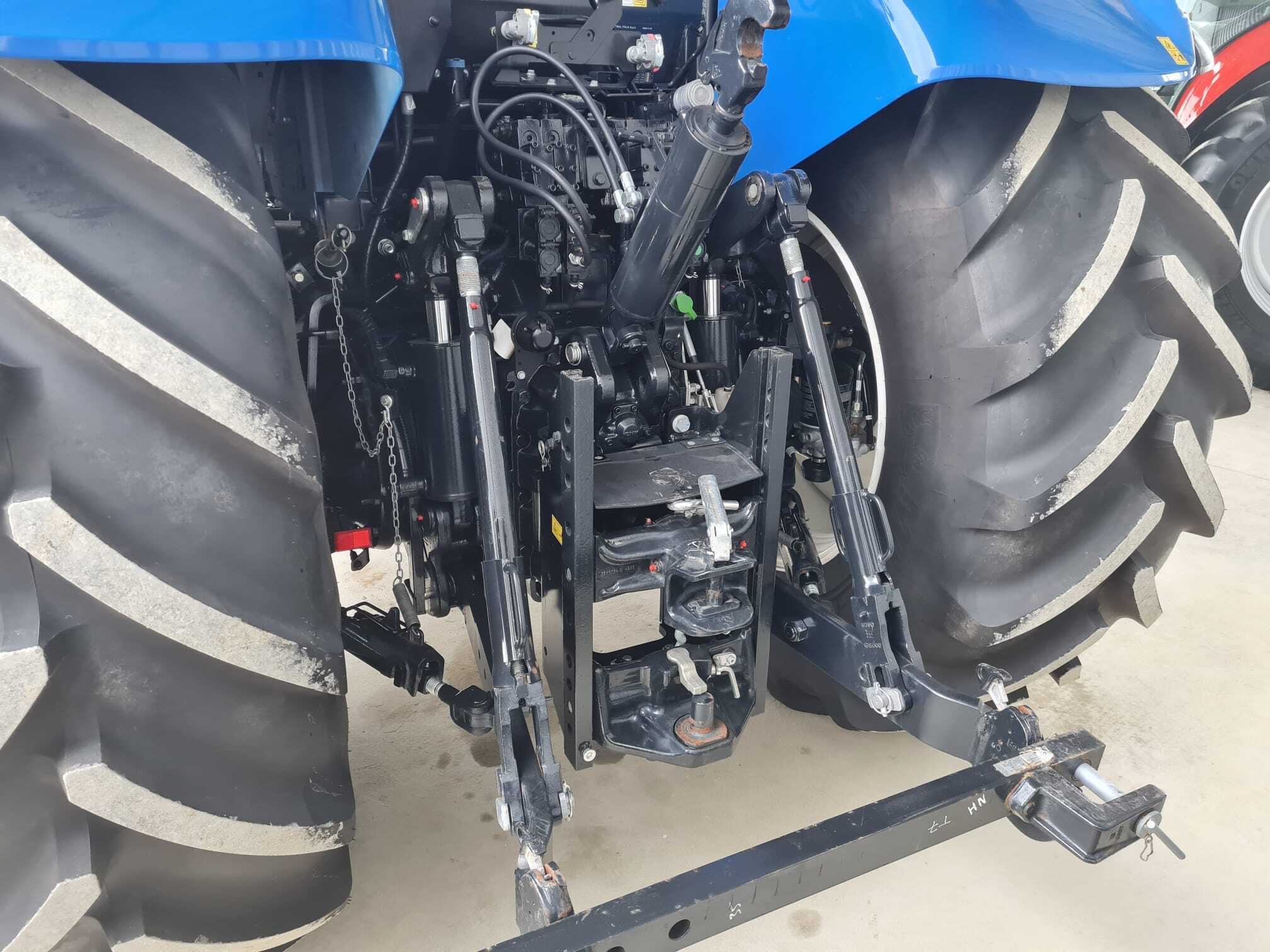 NEW HOLLAND T7.270 AC