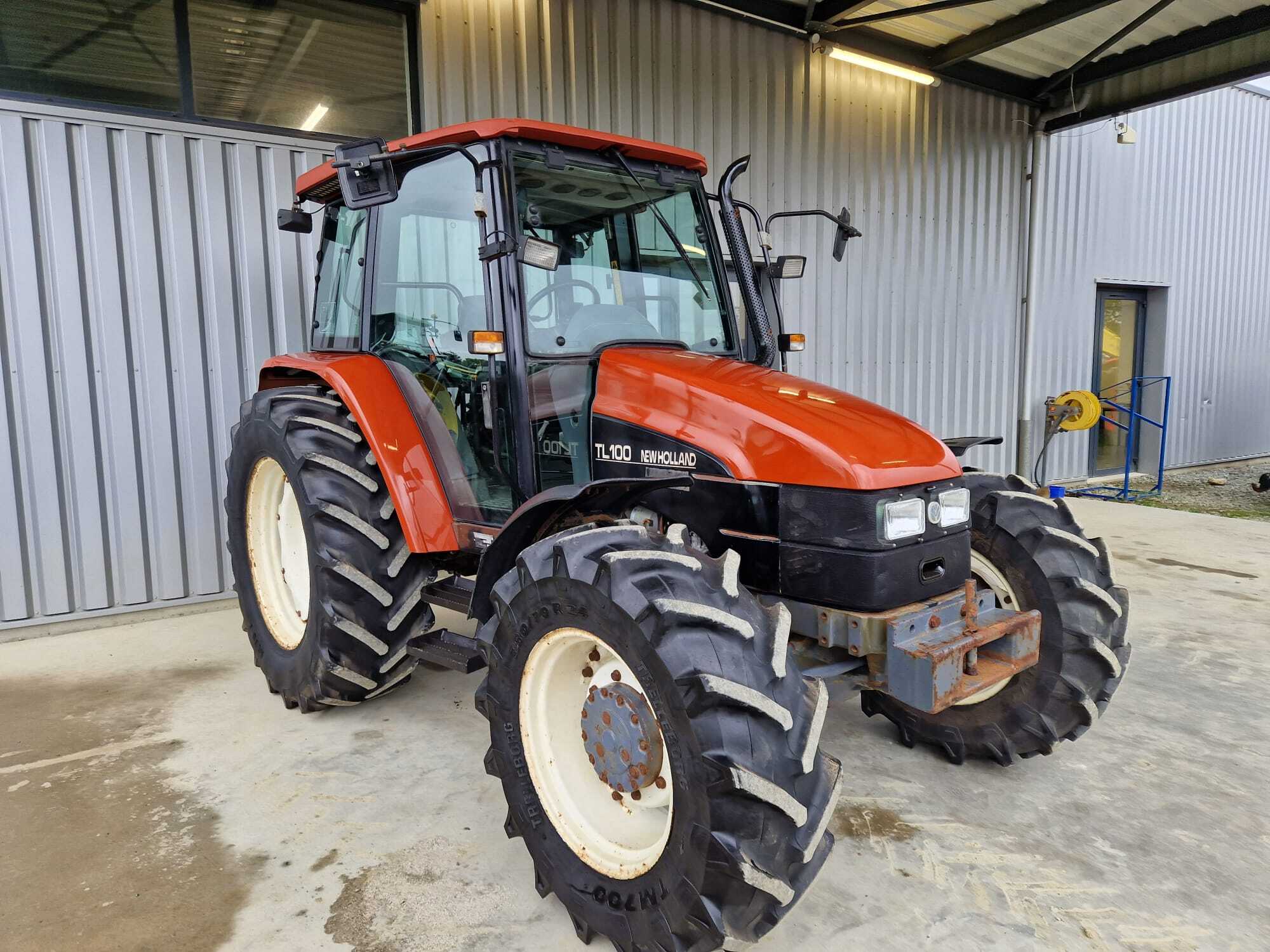 NEW HOLLAND TL100