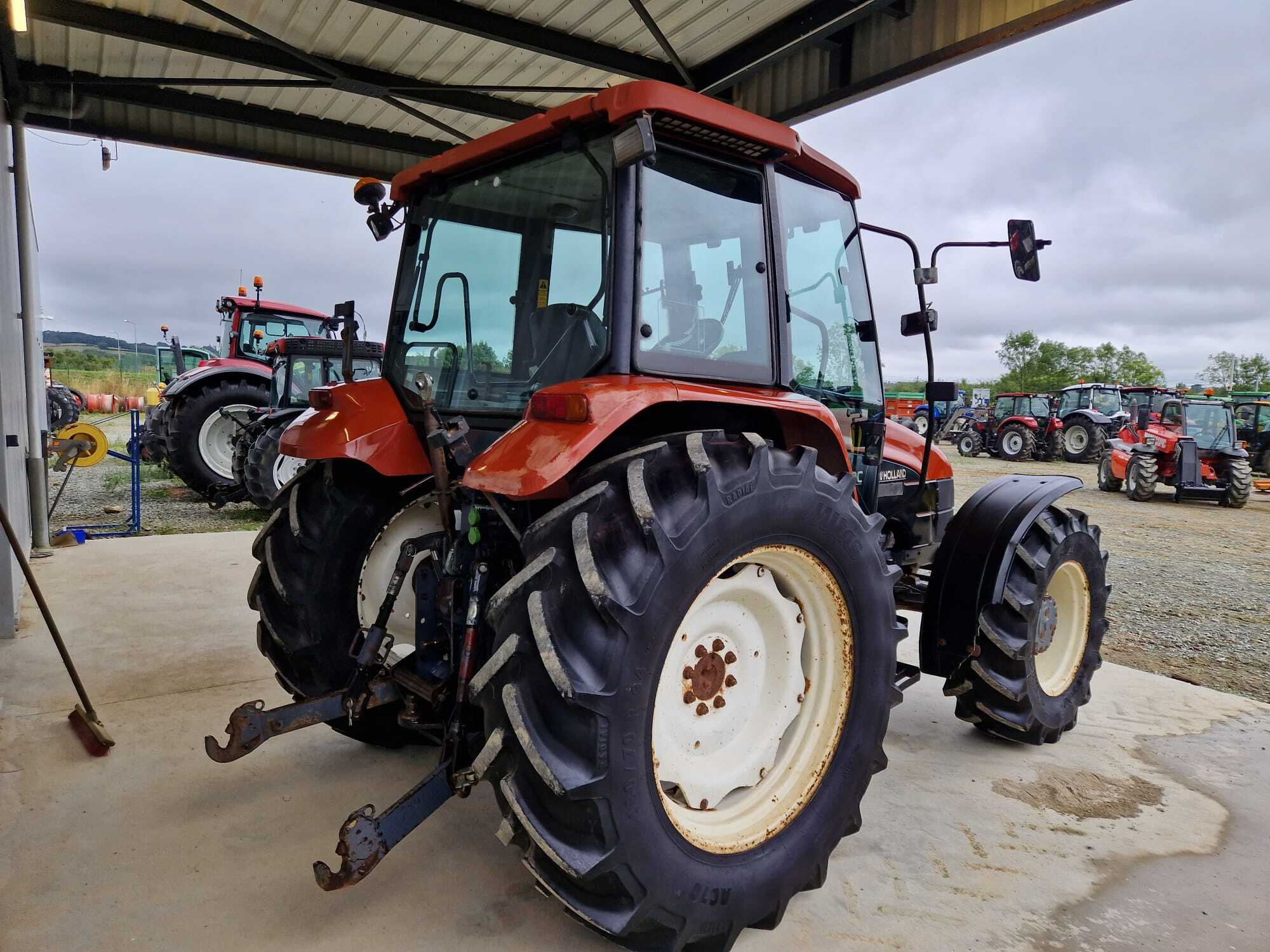 NEW HOLLAND TL100