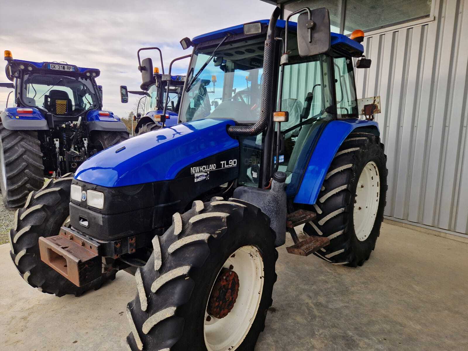 NEW HOLLAND TL90