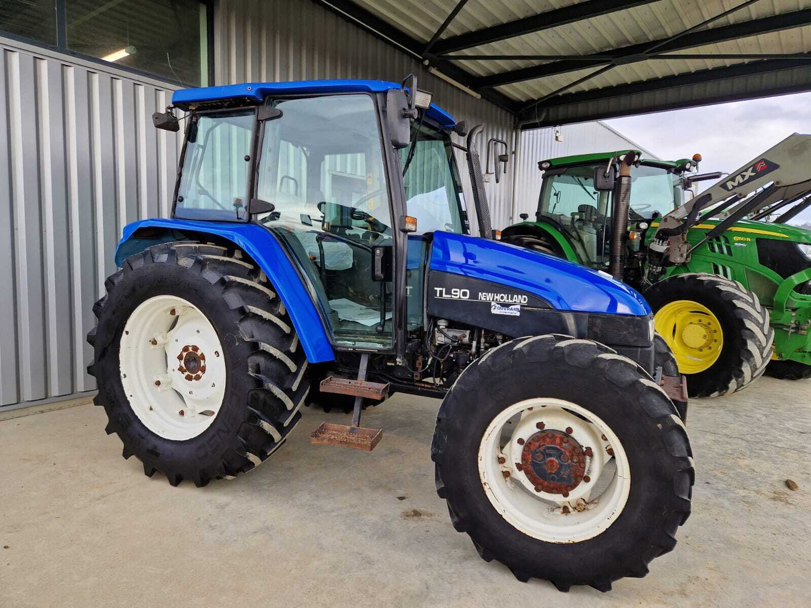 NEW HOLLAND TL90