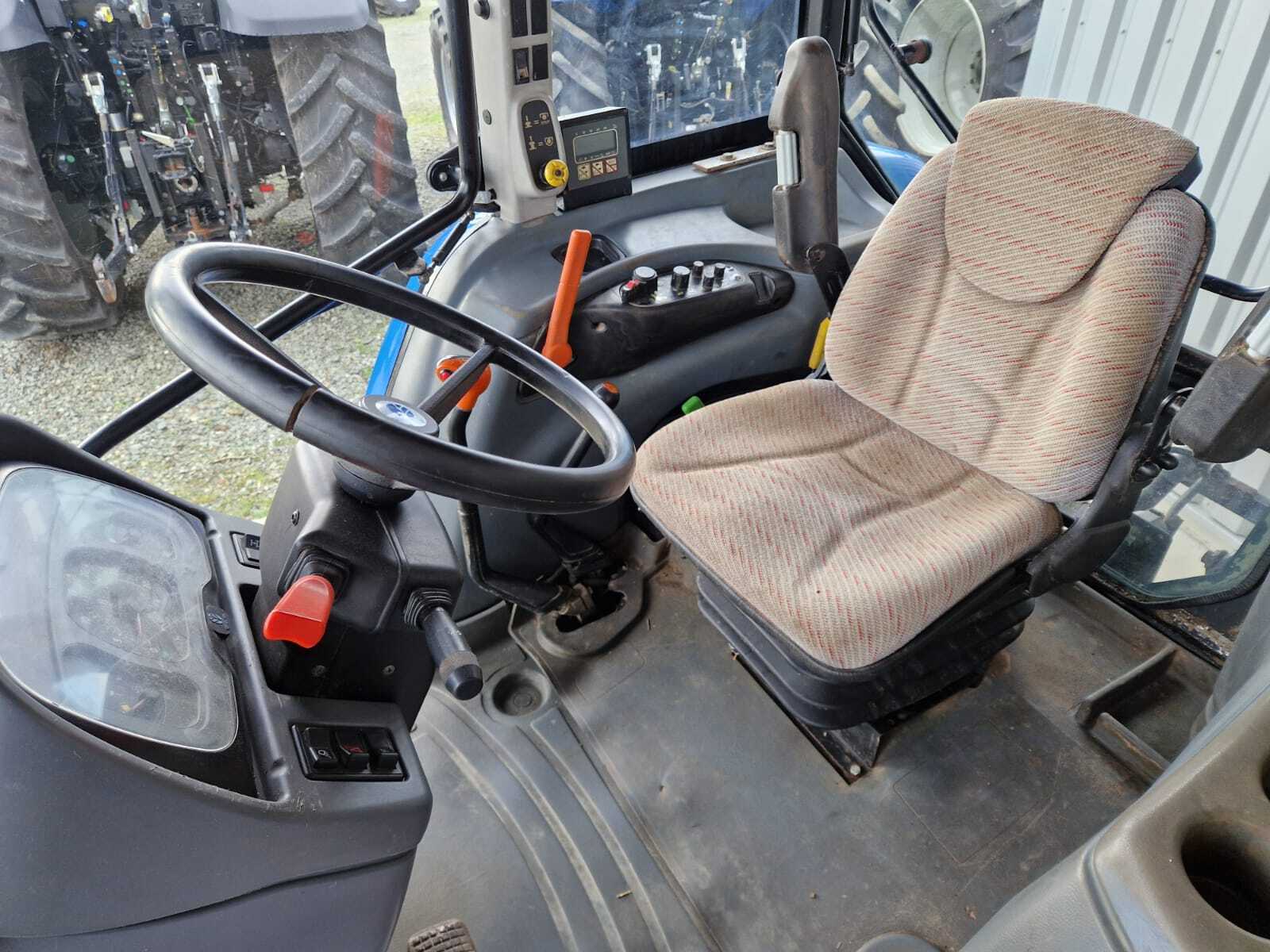 NEW HOLLAND TL90