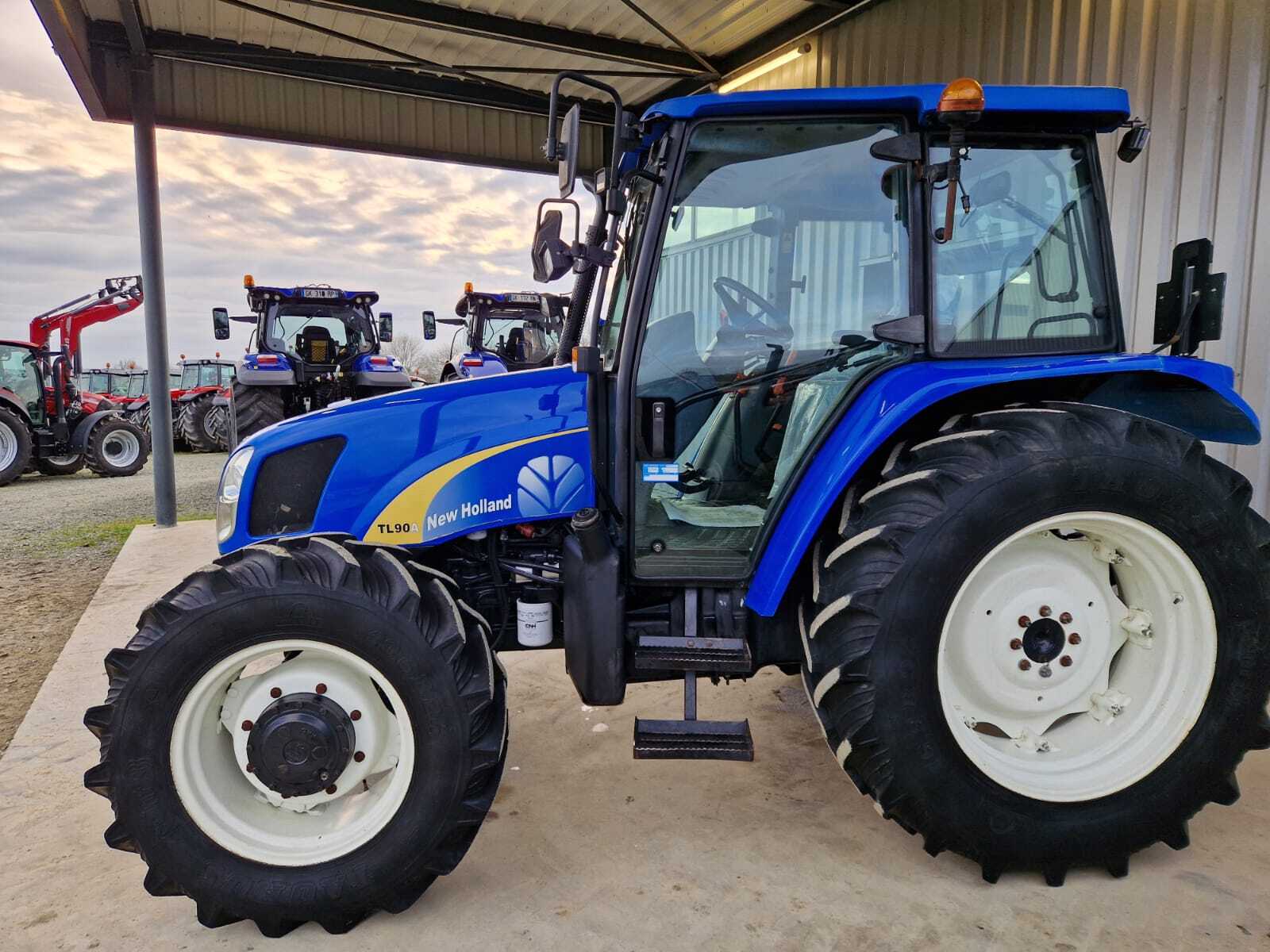 NEW HOLLAND TLA90