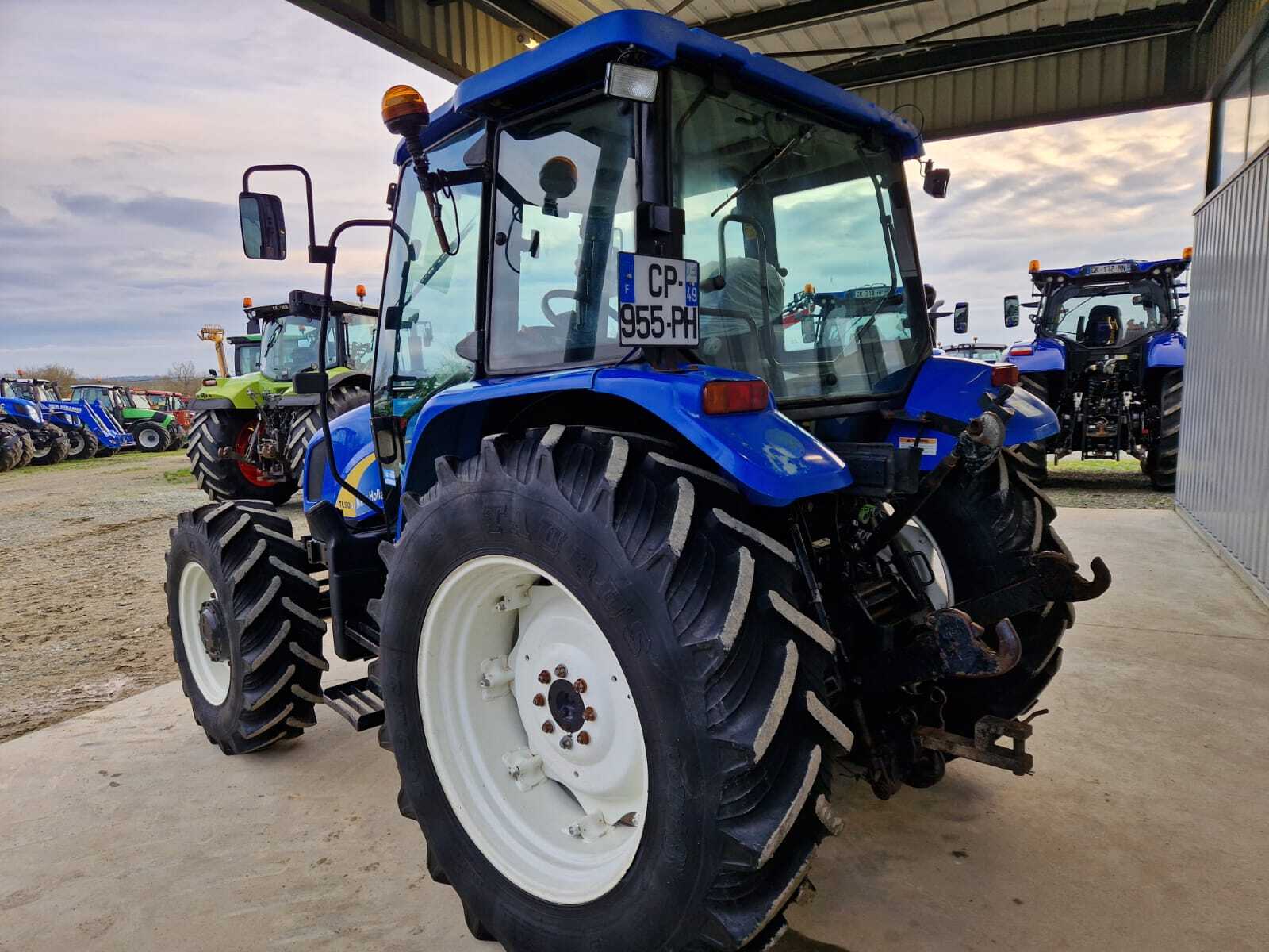 NEW HOLLAND TLA90