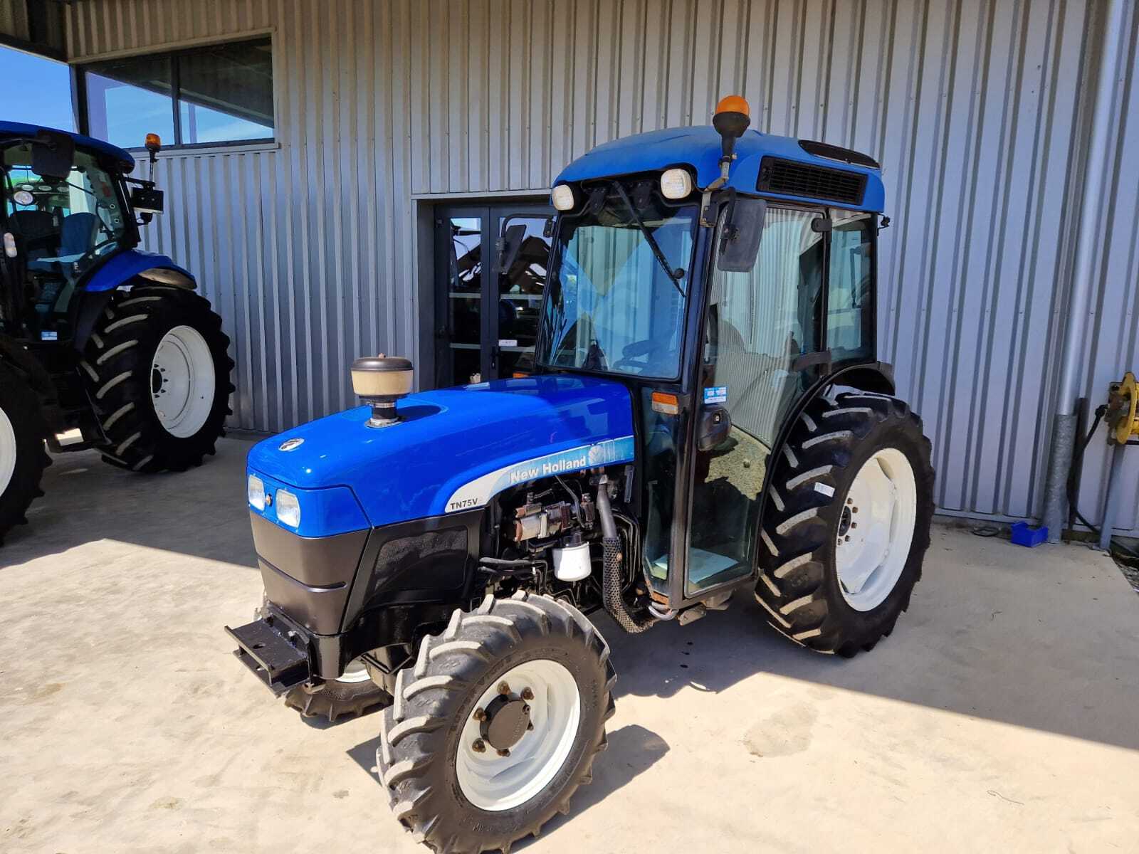 NEW HOLLAND TN75VA