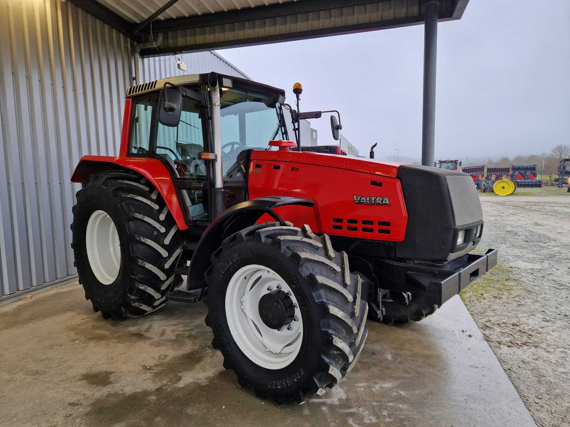 VALTRA 8350