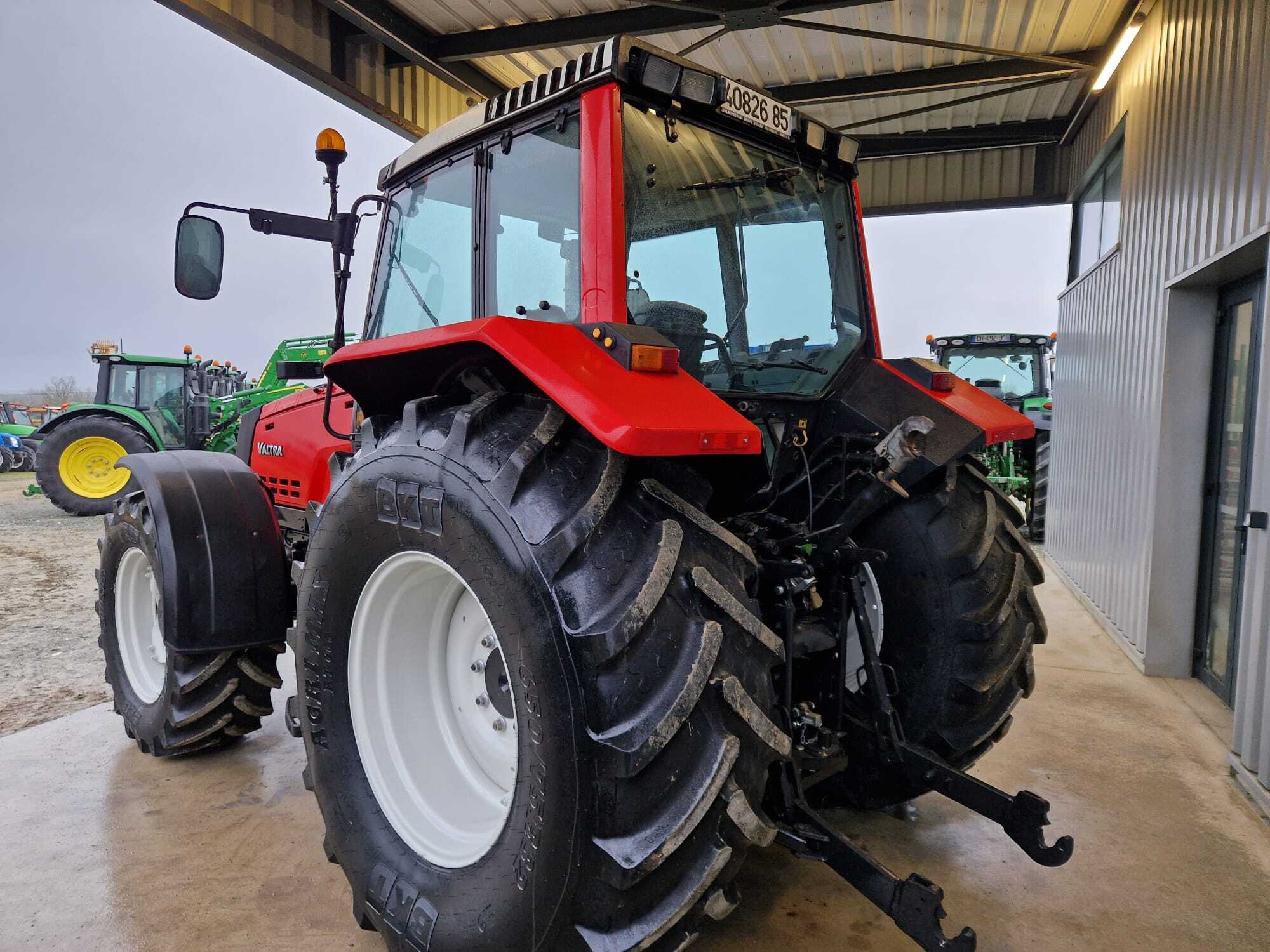 VALTRA 8350