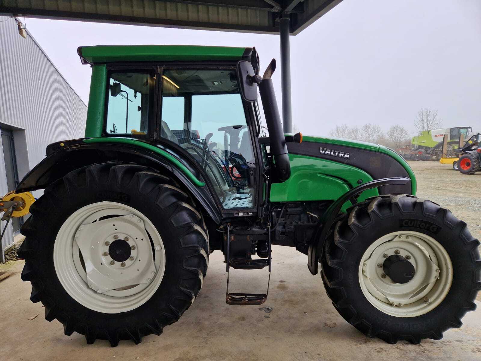 VALTRA N101 HI-TECH