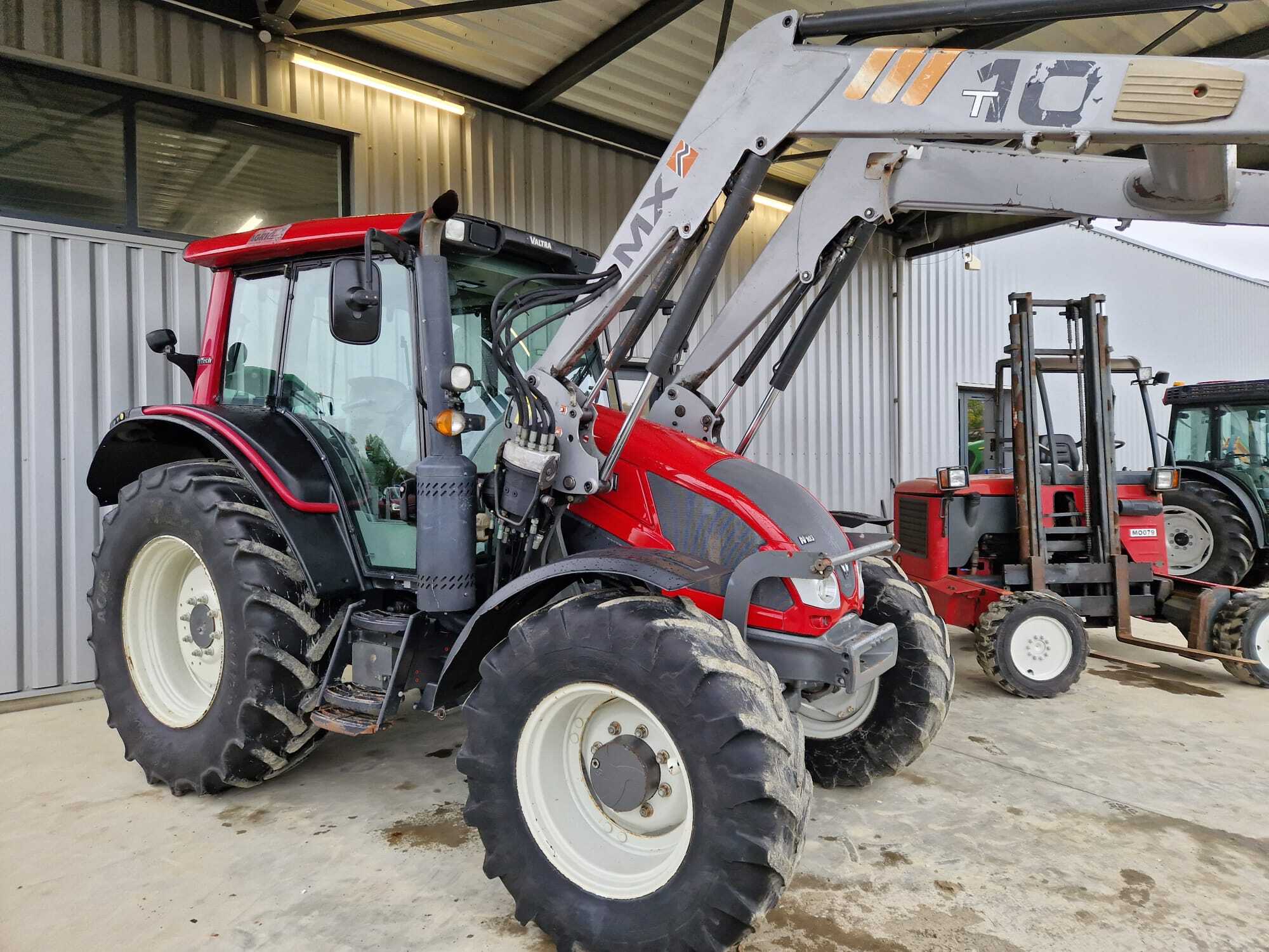 VALTRA N103 HI-TECH