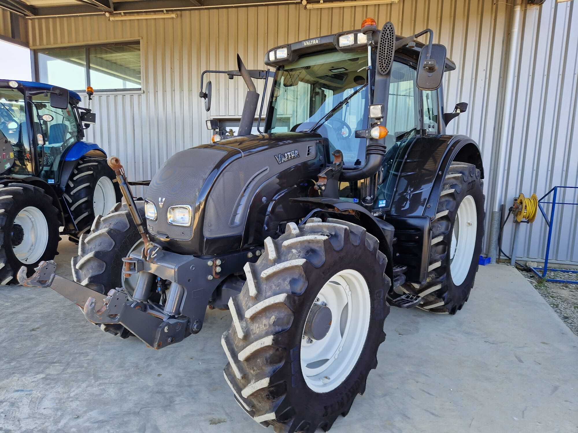 VALTRA N122 VERSU