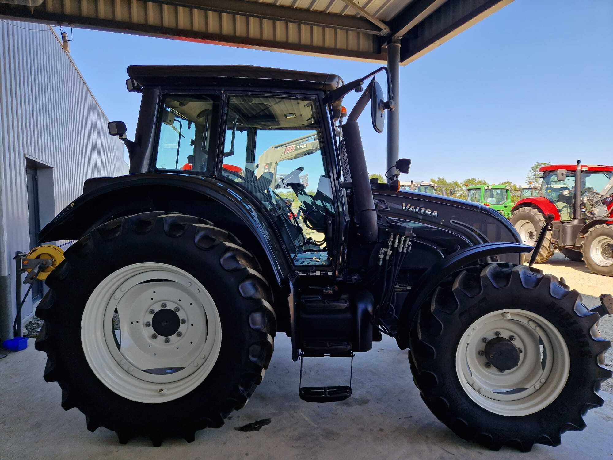 VALTRA N122 VERSU