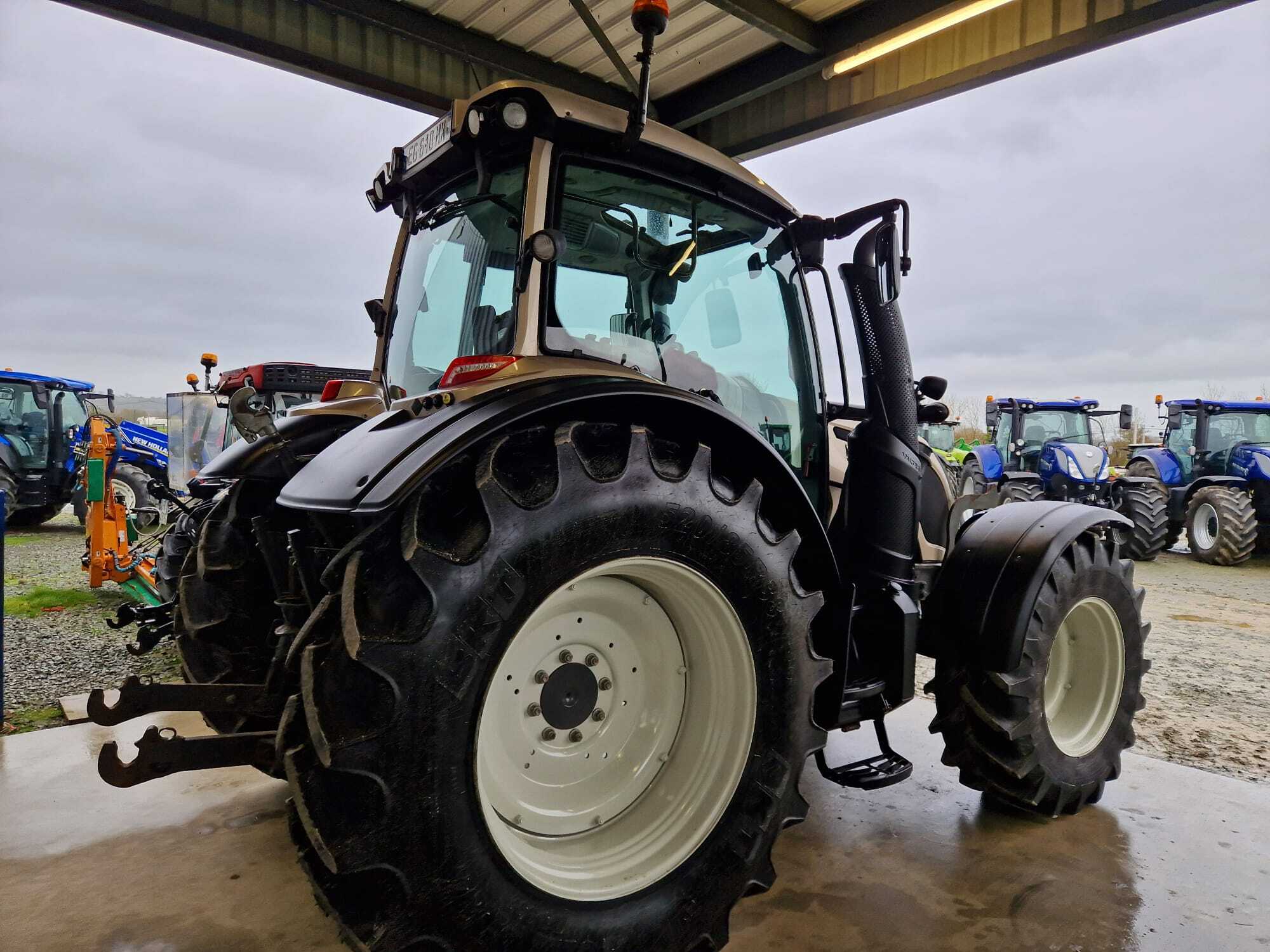 VALTRA N134 H5