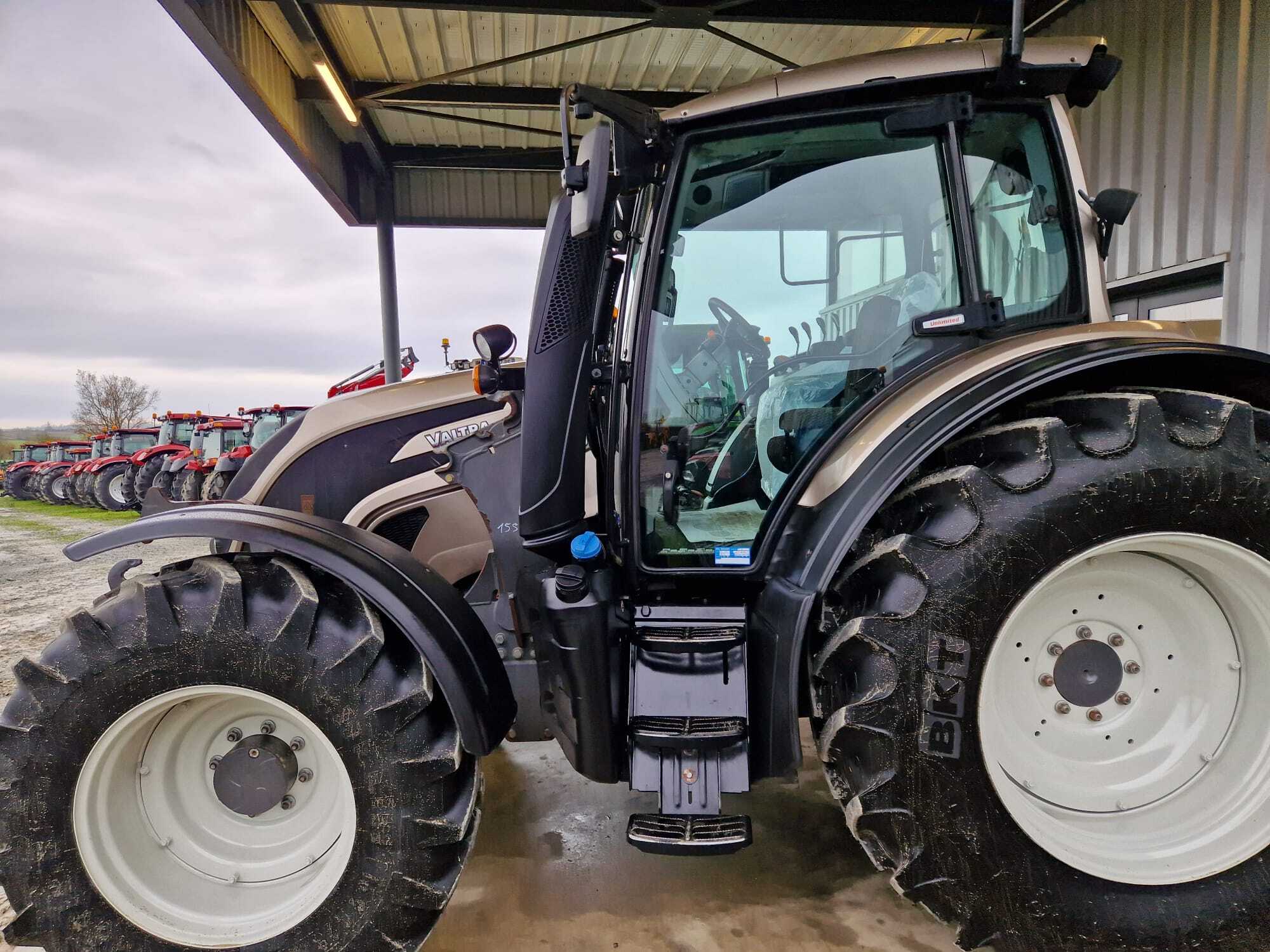 VALTRA N134 H5