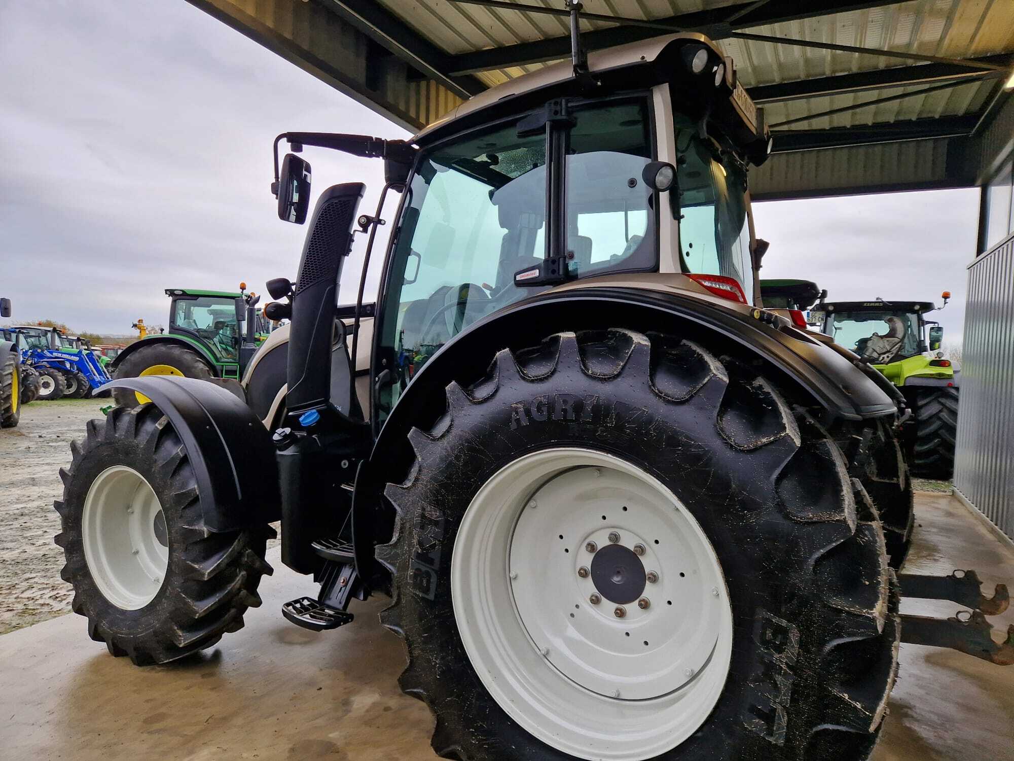 VALTRA N134 H5