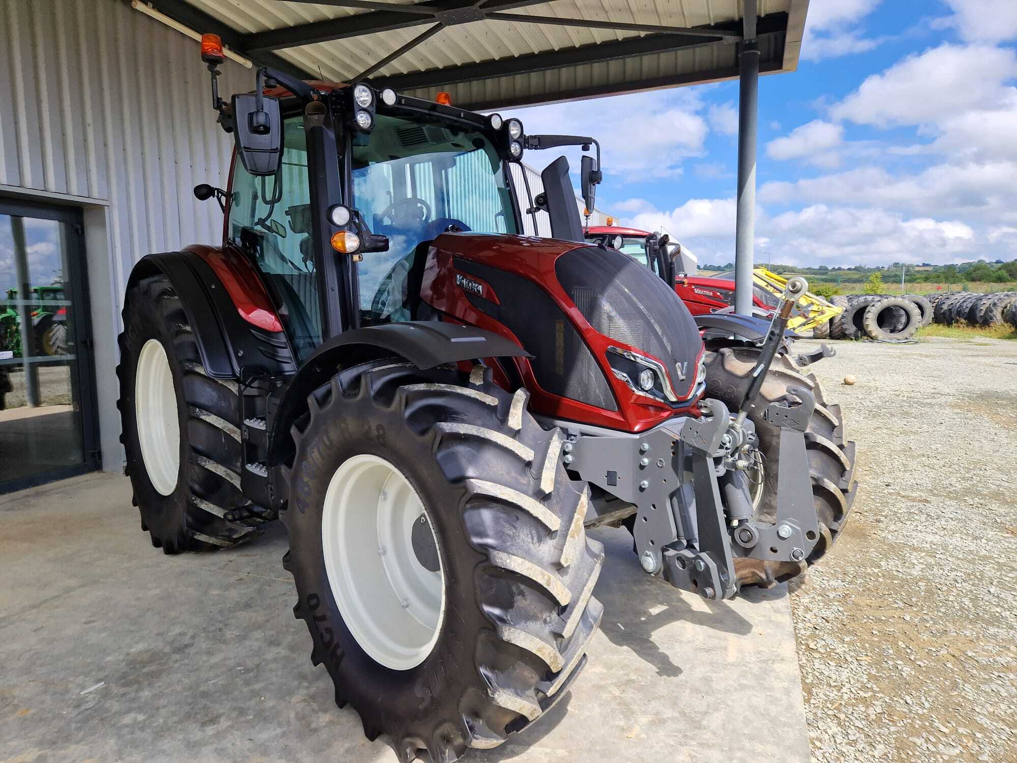 VALTRA N135 DIRECT