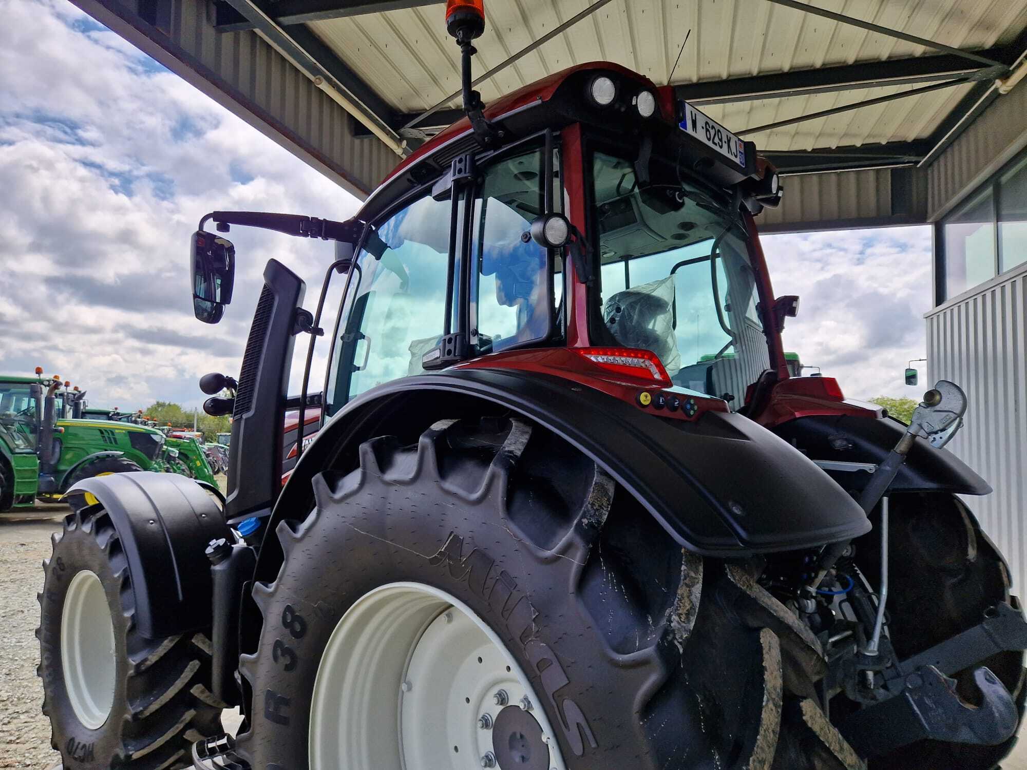 VALTRA N135 DIRECT