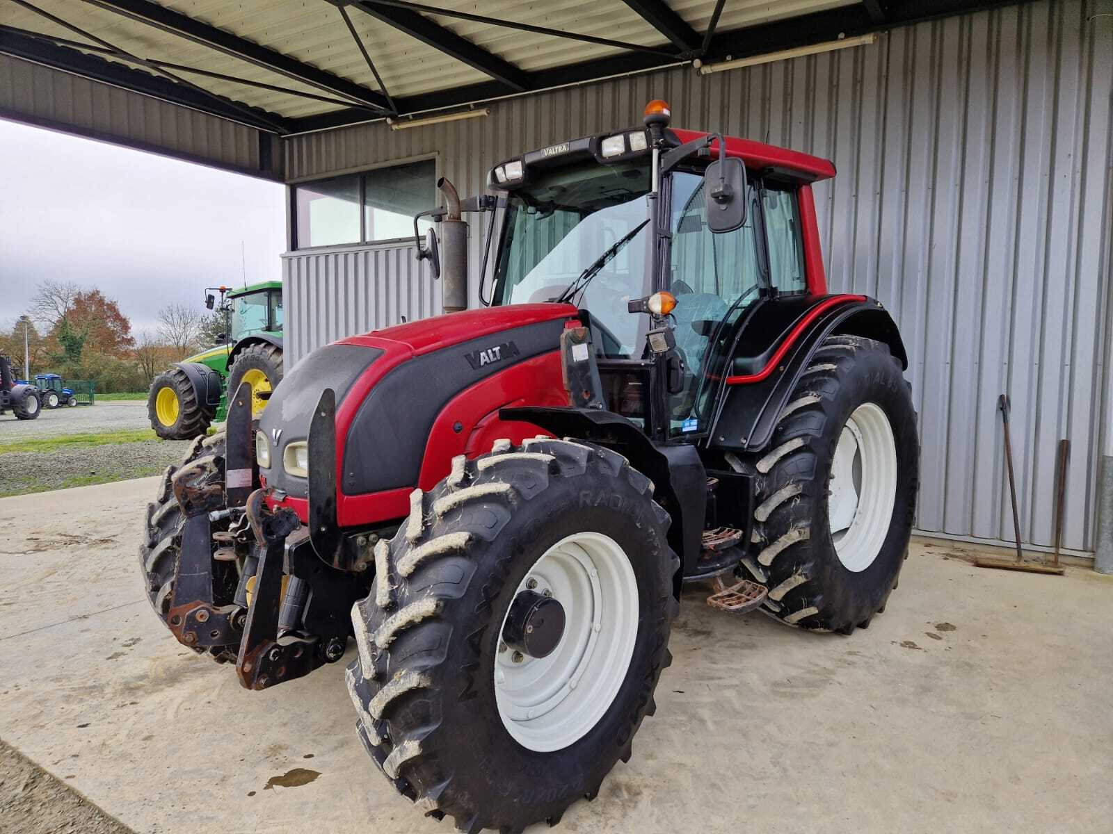 VALTRA N141 ADVANCE