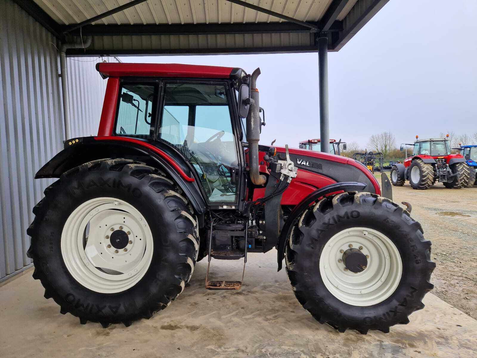 VALTRA N141 ADVANCE