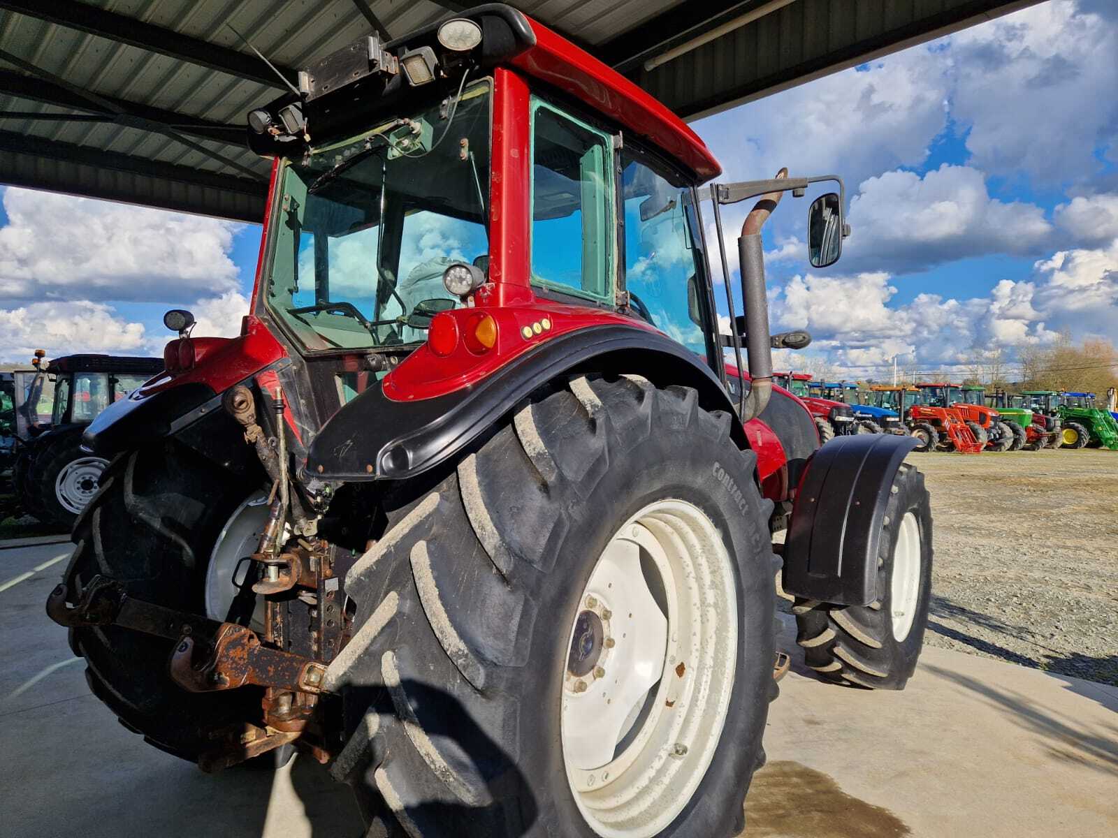 VALTRA T140