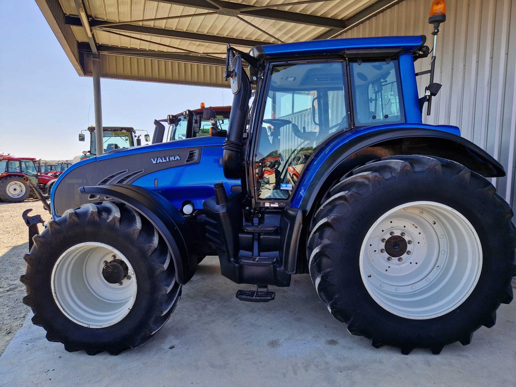 VALTRA T152 VERSU