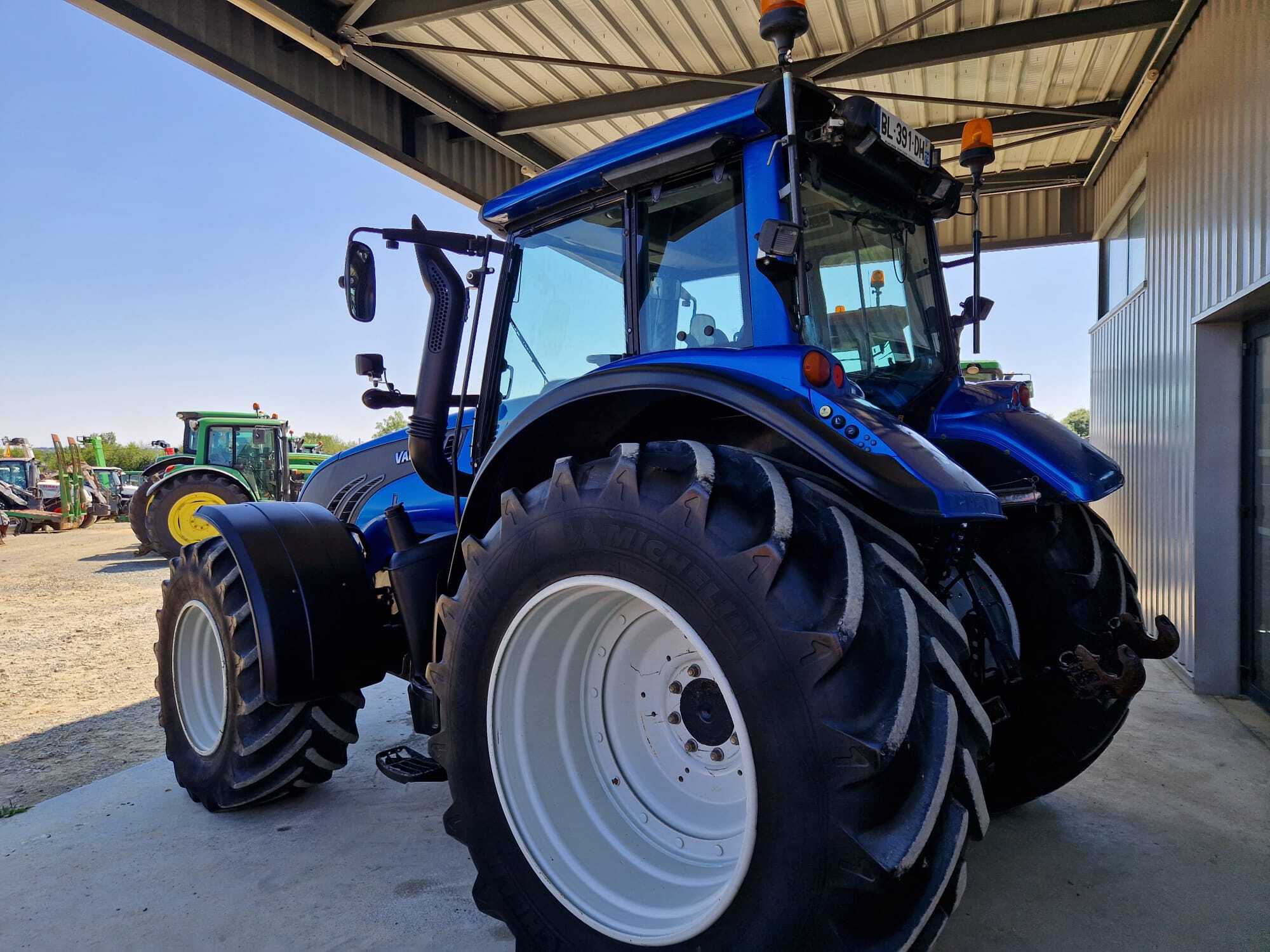 VALTRA T152 VERSU