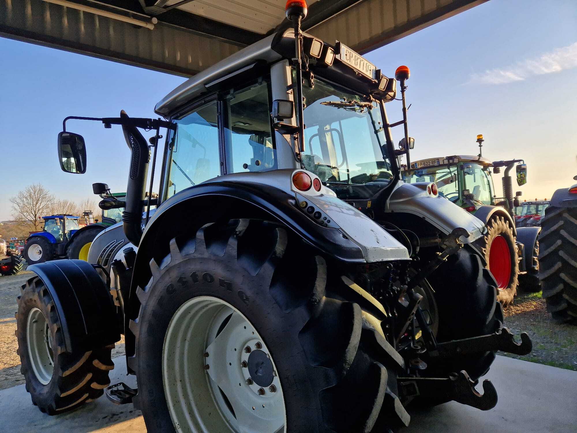 VALTRA T153 VERSU