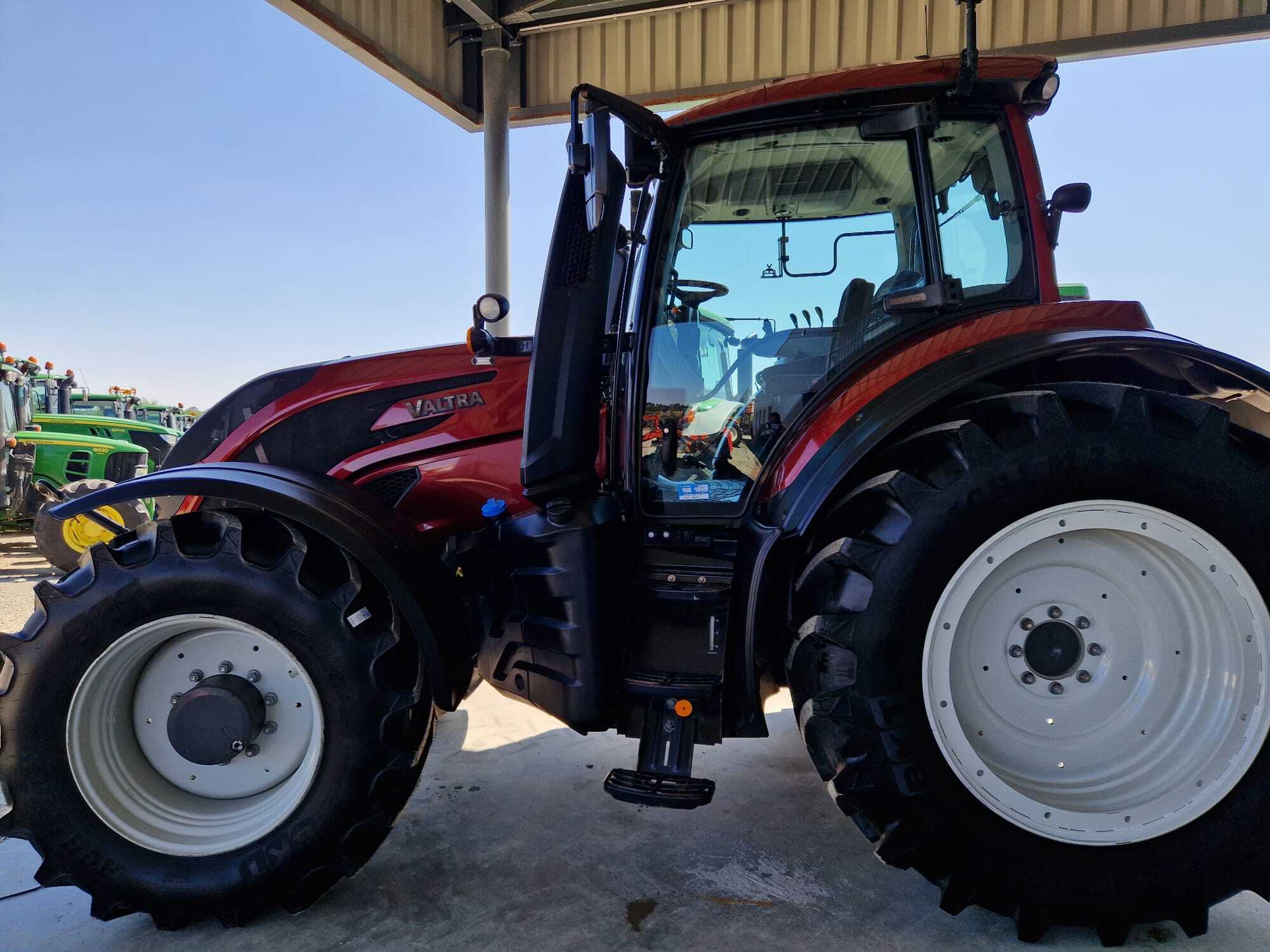 VALTRA T174 ACTIVE