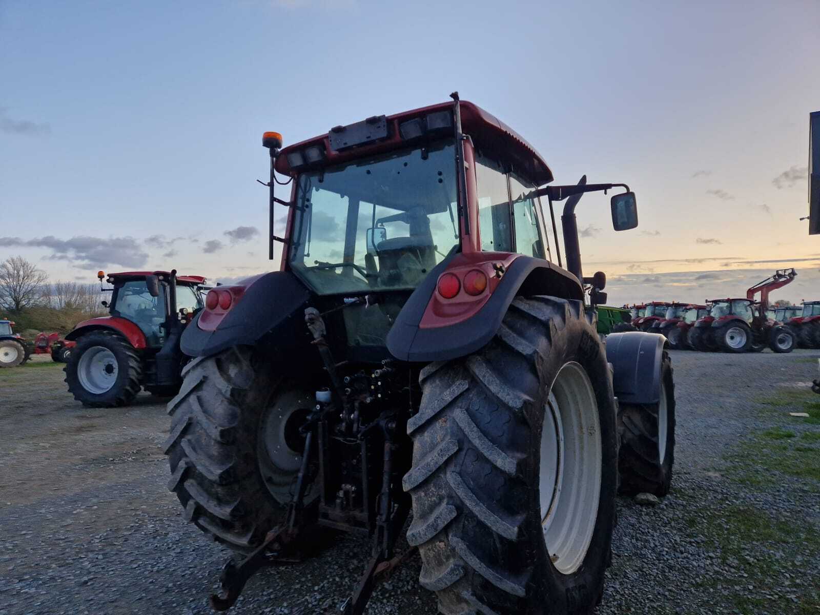 VALTRA T180