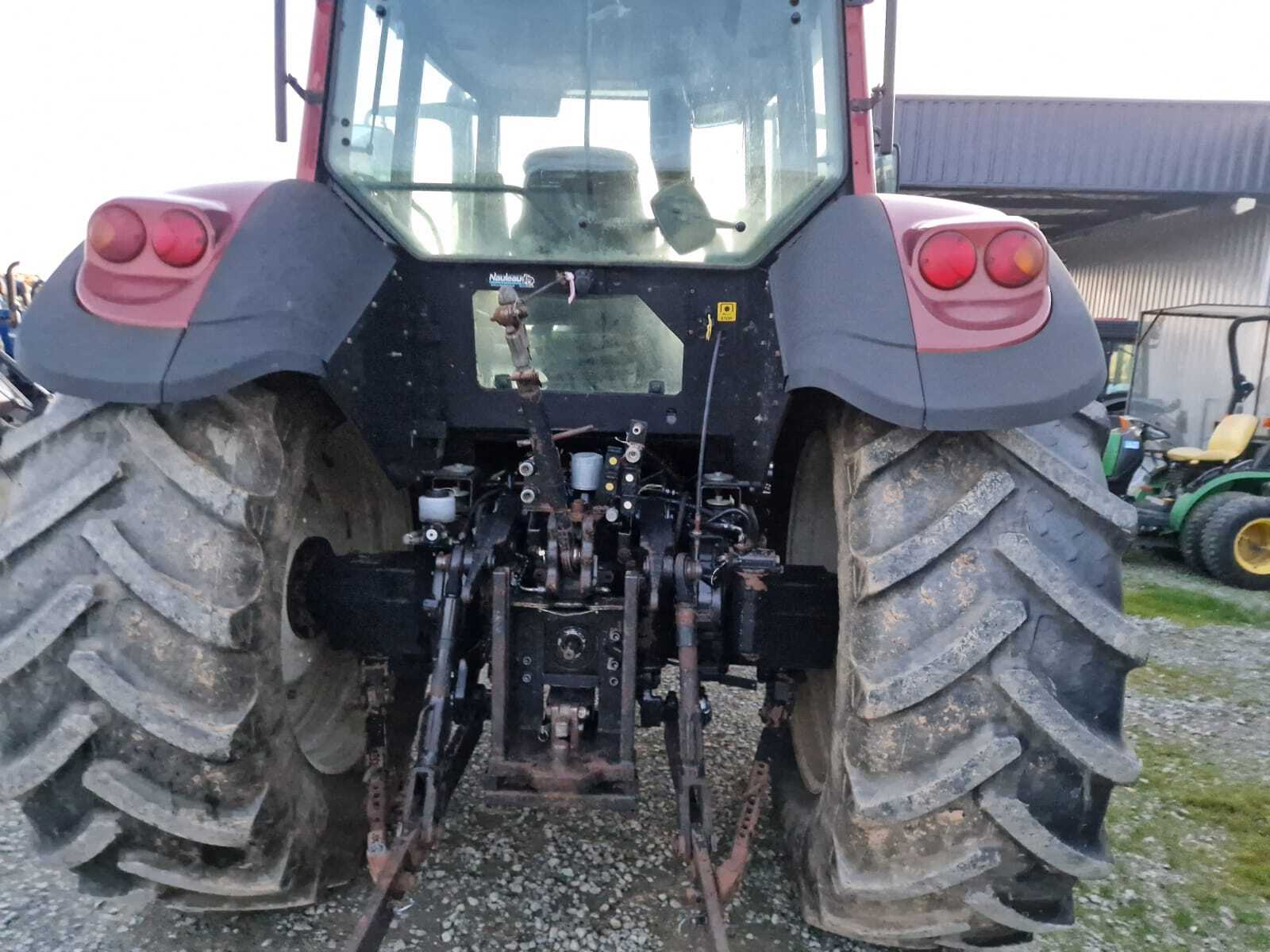 VALTRA T180