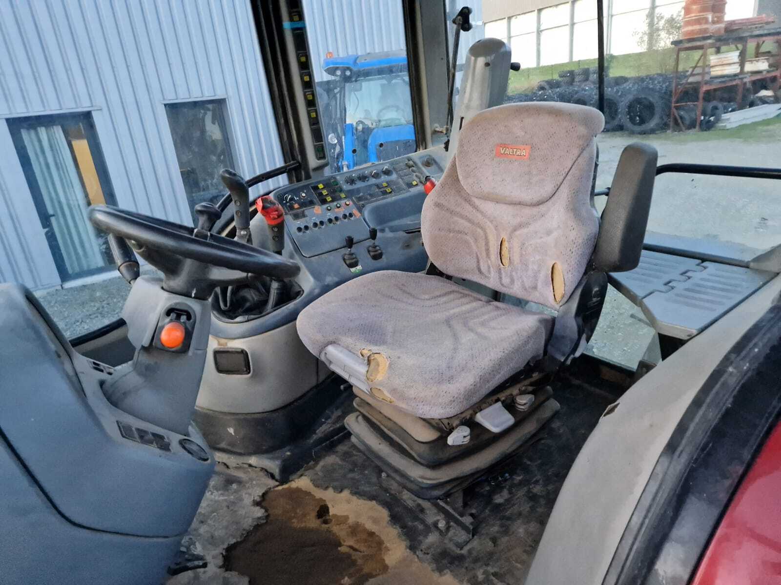 VALTRA T180