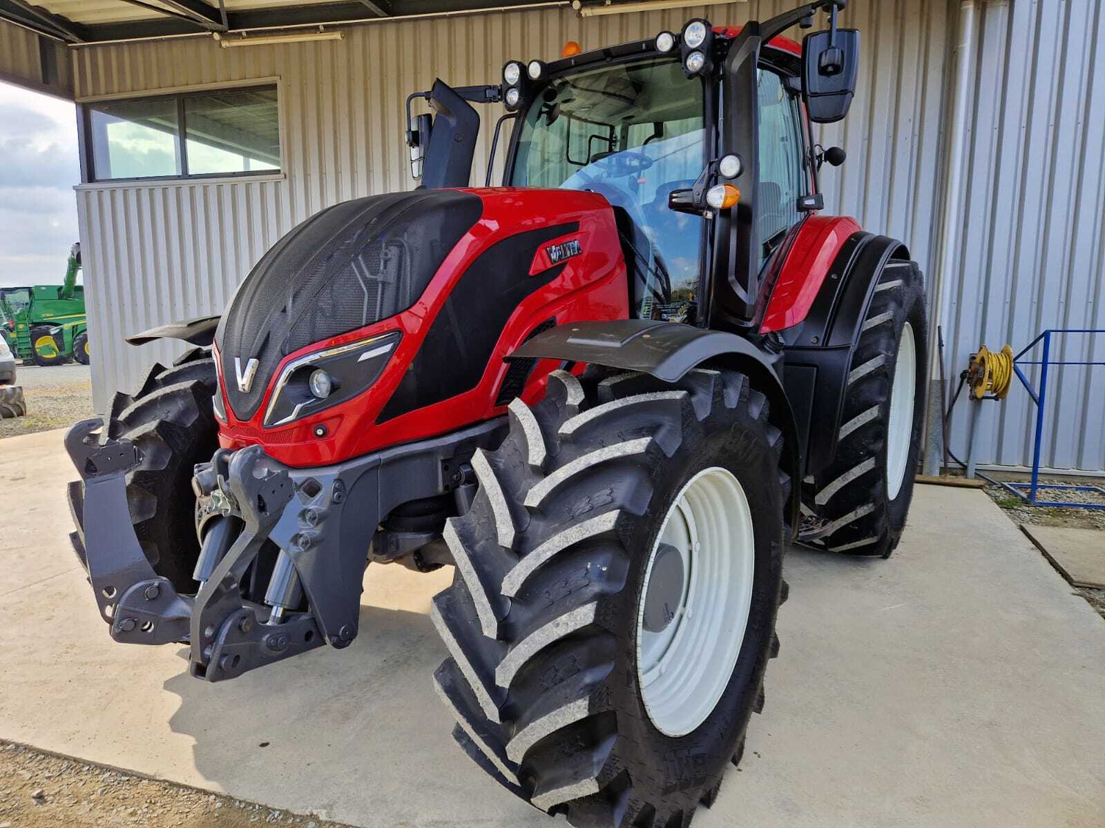 VALTRA T214 ACTIVE