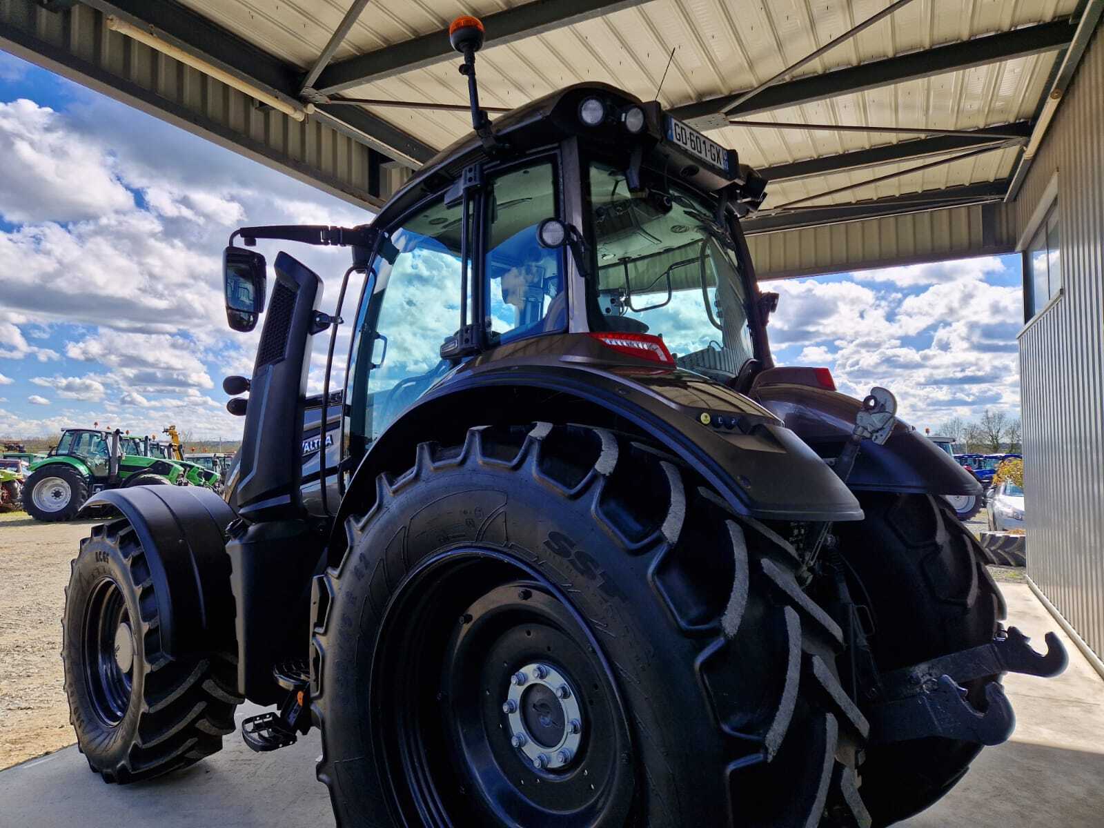 VALTRA T214 ACTIVE