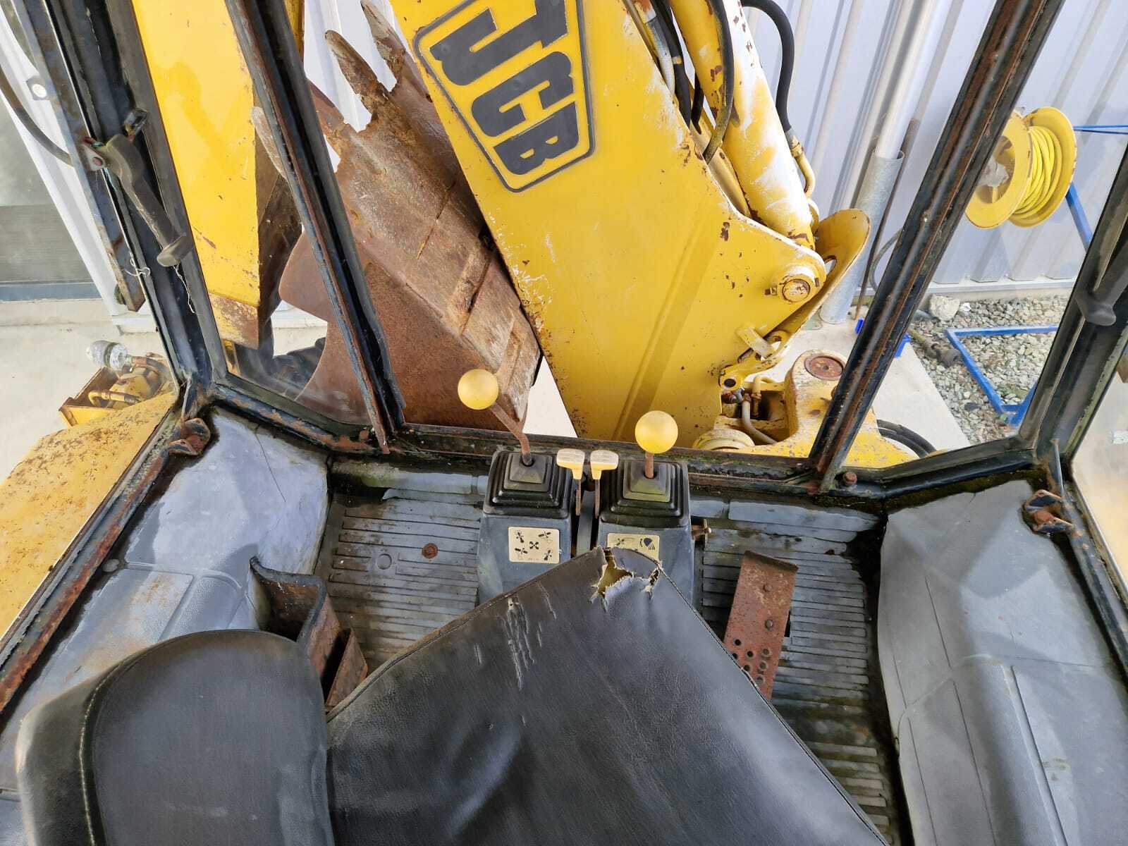 JCB 3CX